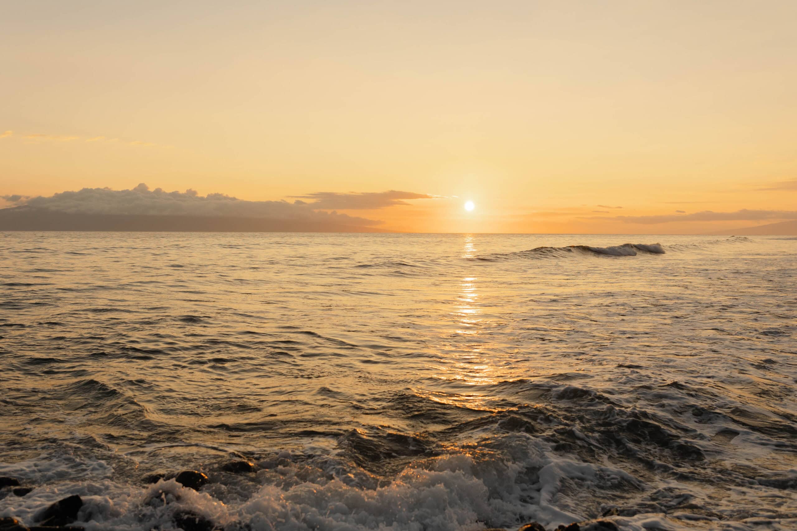 A sunset on Maui from Olowalu Plantation House